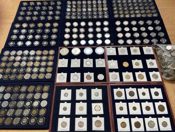 Frankrijk. Lot de 293 monnaies Françaises dont 9 argent et 5