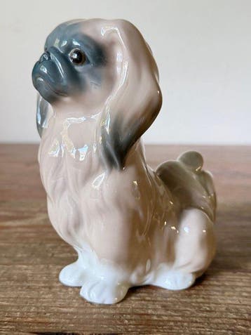 Lladró - sculptuur, Hond / Pekinees - 16 cm - Porselein -
