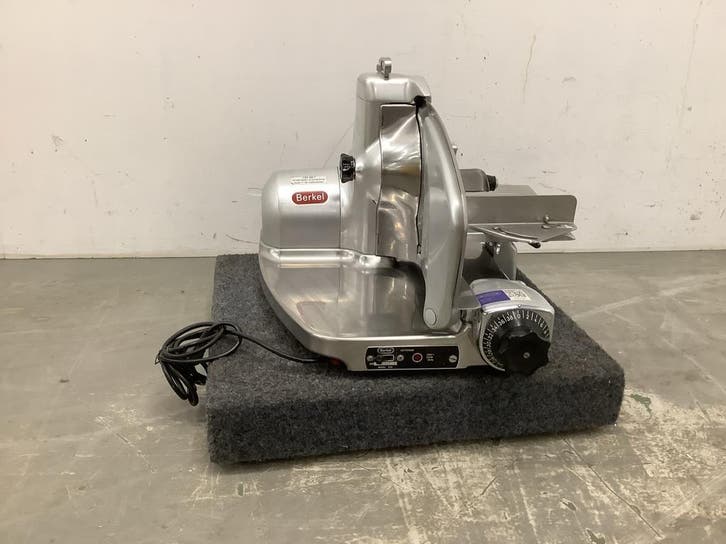 Gereviseerde Berkel 834 vlees kaas snijmachine, Articles professionnels, Horeca | Équipement de cuisine, Enlèvement ou Envoi