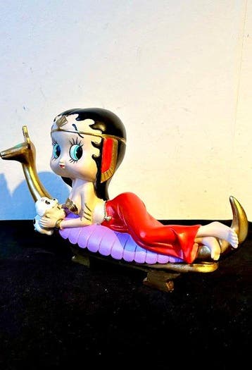 No reserve-Stevig massief beeld van Betty Boop met hondje op