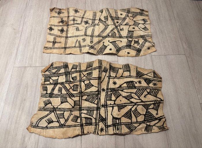 Textile (2) - 80 cm - 40 cm, Antiek en Kunst, Kunst | Niet-Westerse kunst