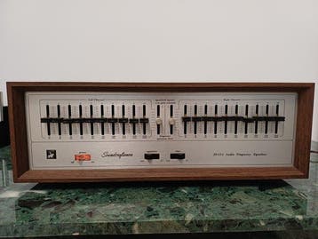 Soundcraftsmen - 2012A 10-band tweekanaals Stereo grafische