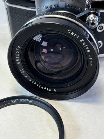 Ihagee Exakta Varex IIa + Flektogon 4/25 lens Single lens