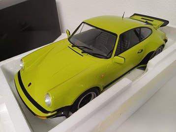 Minichamps 1:12 - Modelauto - Porsche 911 (930) Turbo - 1977
