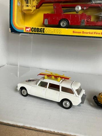 Corgi 1:43 - Modelauto (3) - Corgi Toys 1127, 475 en 383 -