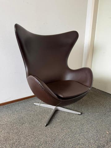Fritz Hansen Egg Chair Fauteuil - Design Van Arne Jacobsen, Huis en Inrichting, Verzenden, Nieuw, Leer