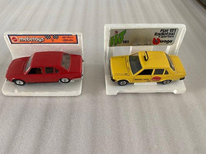 Mattel, Bburago 1:24 - Model sportwagen (2) - Alfa Romeo, Hobby en Vrije tijd, Modelauto's | 1:5 tot 1:12
