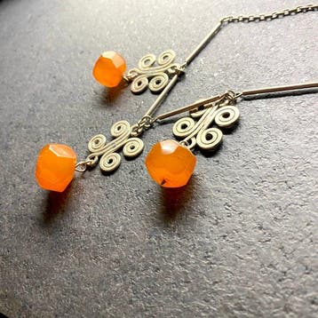 Ancien collier avec des pendentifs en ambre baltique - Ambre
