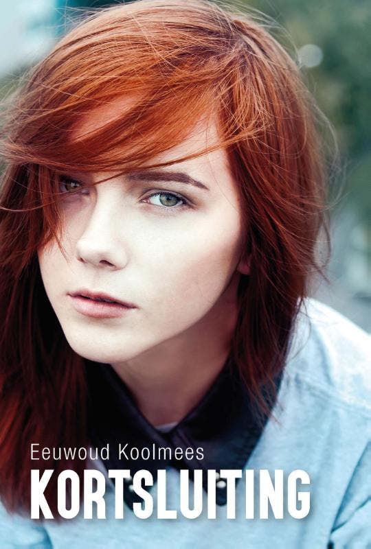 Kortsluiting 9789462783164 Eeuwoud Koolmees, Boeken, Kinderboeken | Jeugd | 13 jaar en ouder, Gelezen, Verzenden