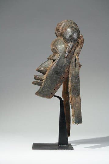 Een houten masker - Dan - Ivoorkust (Zonder minimumprijs)