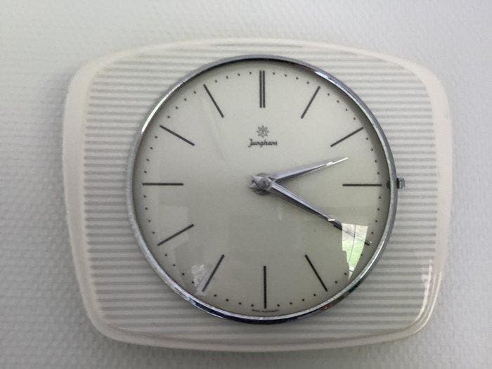 Horloge murale - Junghans - Moderne du milieu de siècle, Antiek en Kunst, Kunst | Designobjecten