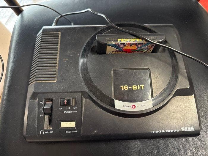 Sega - Mega Drive - Videogameconsole + games, Consoles de jeu & Jeux vidéo, Consoles de jeu | Accessoires Autre