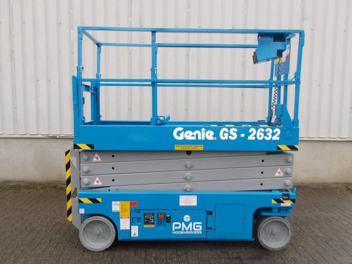 Hoogwerker Genie GS2632 , 2014  10m  81cm  gekeurd , nw accu, Doe-het-zelf en Bouw, Bouwliften, Bouwlift, Gebruikt