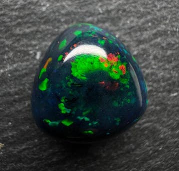 Opaal Cabochon- 1.96 g
