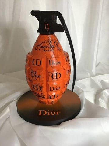 Artheos (1951) - Grenade xl Christian Dior Atelier, Antiquités & Art