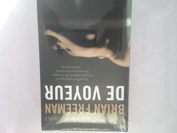 De voyeur 9789044337372 Brian Freeman, Boeken, Thrillers, Gelezen, Verzenden