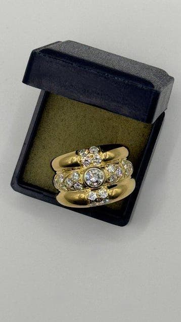 Ring - 18 karaat Geel goud - 1.30ct. tw. Diamant