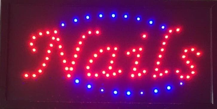 Nagels LED bord lamp verlichting nagel studio reclamebord #1, Maison & Meubles, Lampes | Autre, Envoi