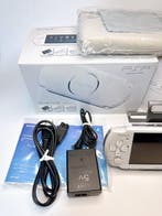 Sony - Sony PSP-3000 Pearl White Value Pack Complete Boxed, Games en Spelcomputers, Nieuw