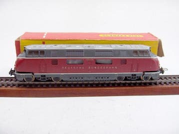 Trix Express H0 - 2260 - Diesellocomotief (1) - V200 - DB, Nieuw