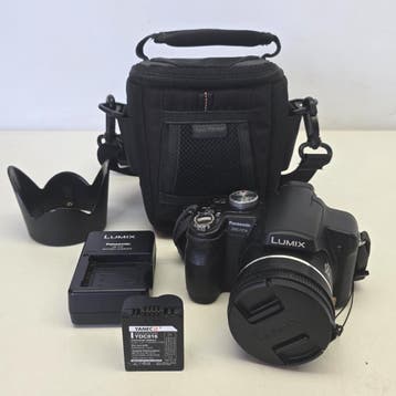 Panasonic Lumix dmc-FZ18 Incl. 2 Accus en Lader |, Ophalen of Verzenden