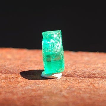 1 ct Ruwe juweelkwaliteit van een gefacetteerde