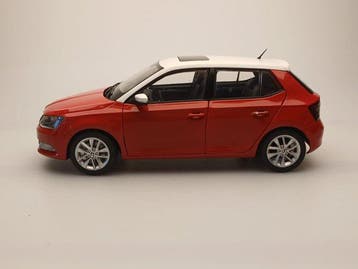 Paudi 1:18 - Voiture miniature - Skoda Fabia - 2015 - Rood