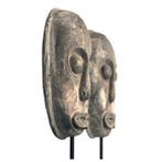ensemble de masques Belu assortis - Timor - Indonésie (Sans