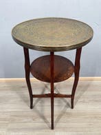 Amsterdamse School rokerstafel met decoratief koperen blad -