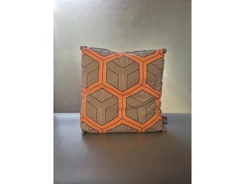 Veiling - KAAT Sierkussen 45x45 cm, Huis en Inrichting, Woonaccessoires | Kussens, Gebruikt