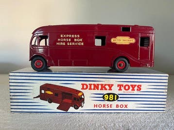 Dinky Toys 1:43 - Modelauto - Dinky Toys 981 Horse Box