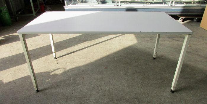 Tafel 160cm, Articles professionnels, Aménagement de Bureau & Magasin | Mobilier de bureau & Aménagement