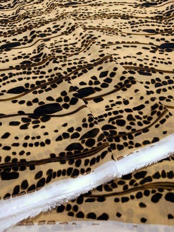 B491 - 650 x 140 cm - Crêpe in pura viscosa italiana -
