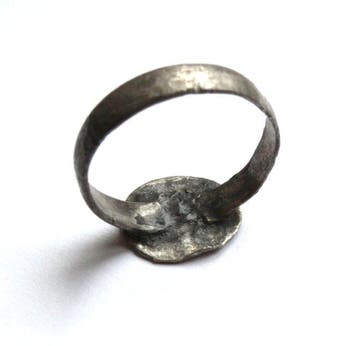 Middeleeuwen, kruisvaardersperiode Zilver Grote ring met