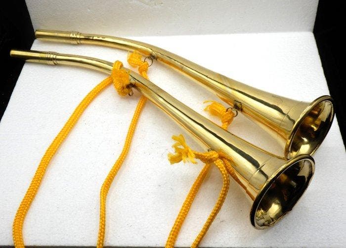 Jachthoorn - 2 grote Jachthoorns (XL) - - Cor - Pays-Bas -, Antiek en Kunst, Curiosa en Brocante