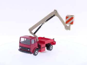 Schaal 1:43 Norev Saviem SM 5 C, hoogwerker. #6071, Ophalen of Verzenden, Zo goed als nieuw, Norev