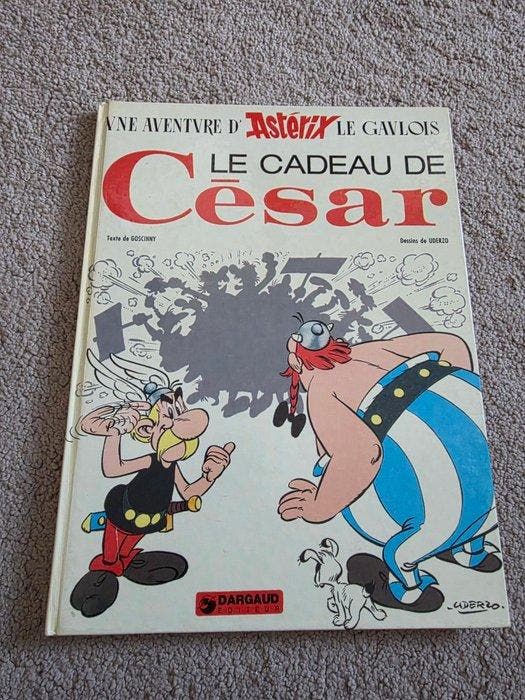 Astérix T21 - Le Cadeau de César + dédicace - C - 1 Album -, Boeken, Stripverhalen
