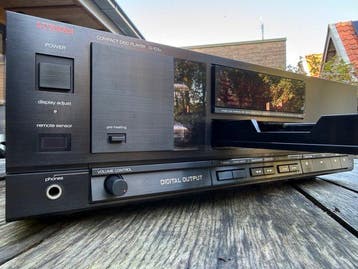 Luxman - D-103U - Tube Cd-speler, TV, Hi-fi & Vidéo