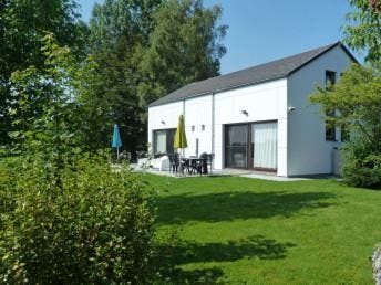 Huur nu een prachtig vakantiehuis | Villa | België, Vakantie, Vakantiehuizen | België, Landhuis of Villa, Aan zee, Aan meer of rivier