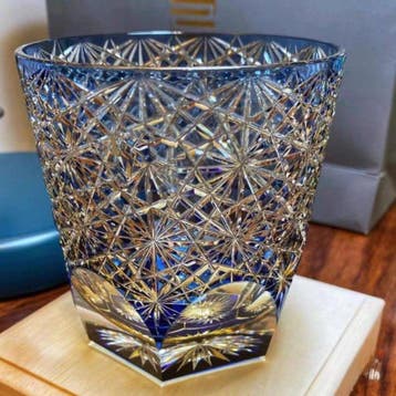 KAGAMI Crystal blauw geslepen kristallen glas - Kristal -, Antiek en Kunst