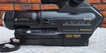 Panasonic NV-MS95E S-VHS-C Movie Camera Filmcamera