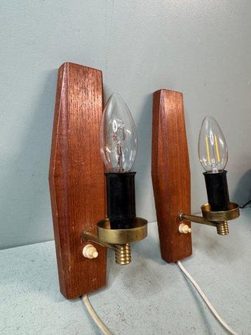 Wandlamp - Twee Vintage Deense Teakhouten Wandlampen Jaren