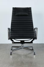 Vitra - Charles & Ray Eames - Chaise - Chaise en aluminium, Antiquités & Art