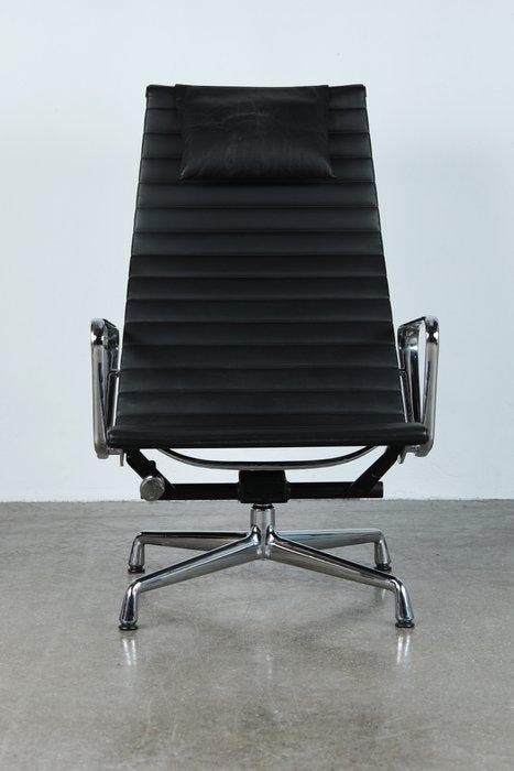 Vitra - Charles & Ray Eames - Chaise - Chaise en aluminium, Antiquités & Art, Art | Objets design