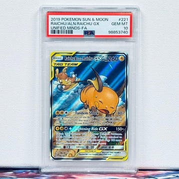 Pokémon Graded card - RAICHU / ALOLAN RAICHU GX #221 -, Hobby en Vrije tijd, Nieuw
