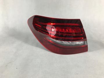 Mercedes C-Klasse W205 Kombi 2018-2021 Linker Achterlicht FU, Autos : Pièces & Accessoires, Éclairage, Verzenden