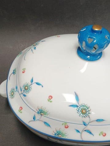 Jean Louis Coquet - Soupière - Porcelaine