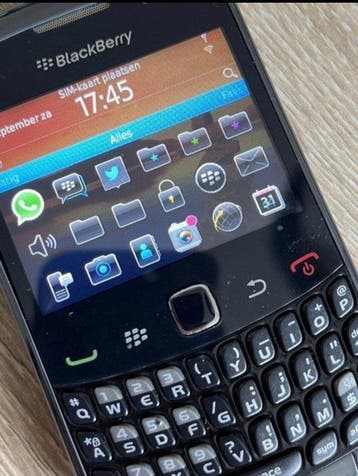 Blackberry Curve 9300 - Mobiele telefoon (1) - In originele, Games en Spelcomputers, Spelcomputers | Overige Accessoires, Nieuw