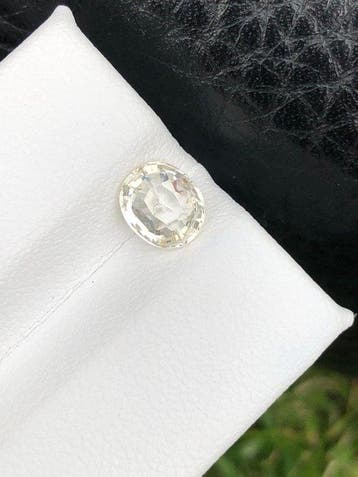 Sans prix de réserve - 1 pcs Jaune Saphir - 1.38 ct -, Bijoux, Sacs & Beauté