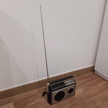 Inno-Hit - RM-066 Radio à transistors